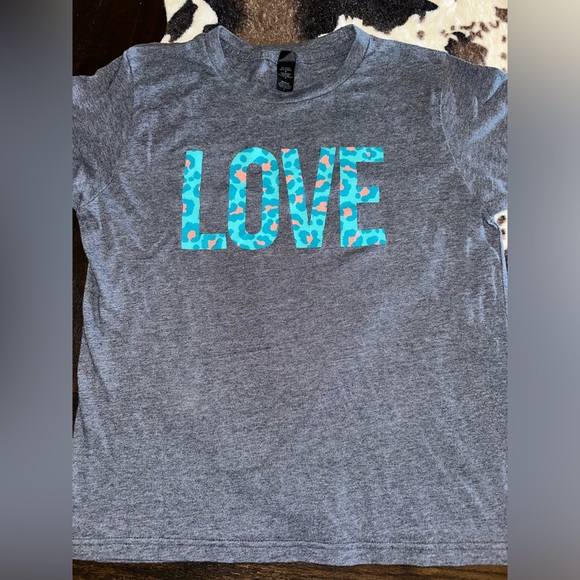 Extra Heathered Blue and Leopard “Love” T Shirt Sz. 10/12 - Picture 1 of 6
